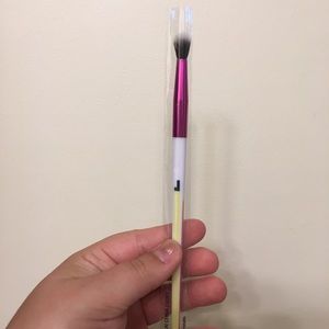 Ipsy Tetris Crease Brush